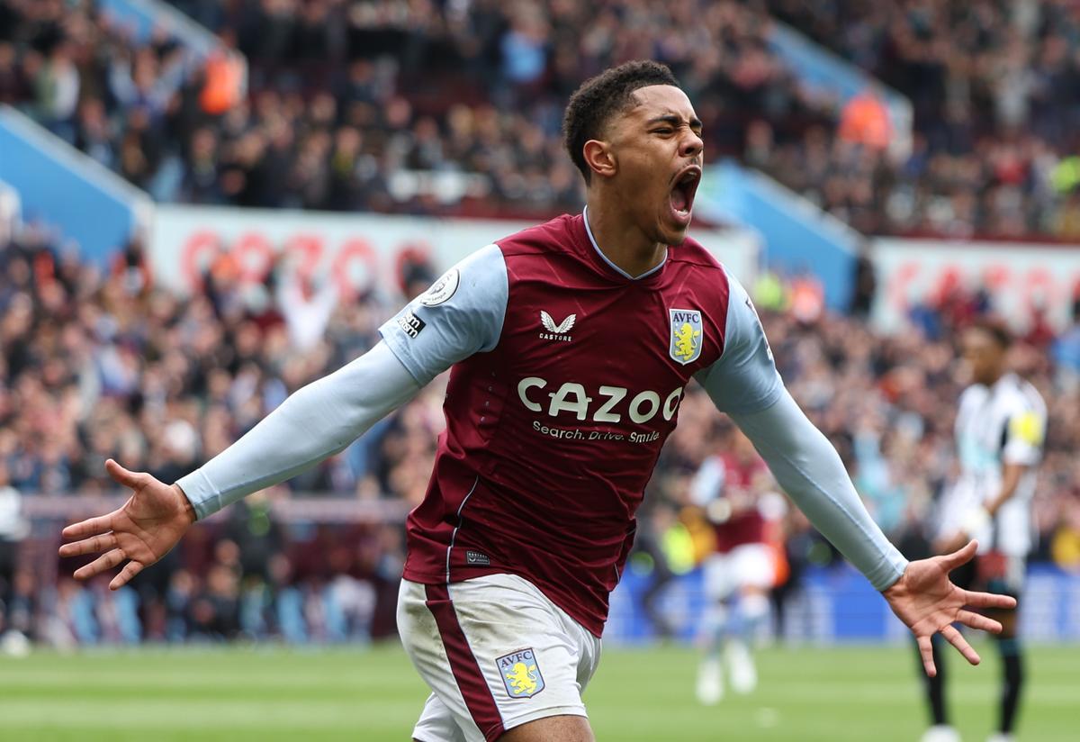 Khám Phá Jacob Ramsey - Viên Ngọc Sáng Của Học Viện Aston Villa