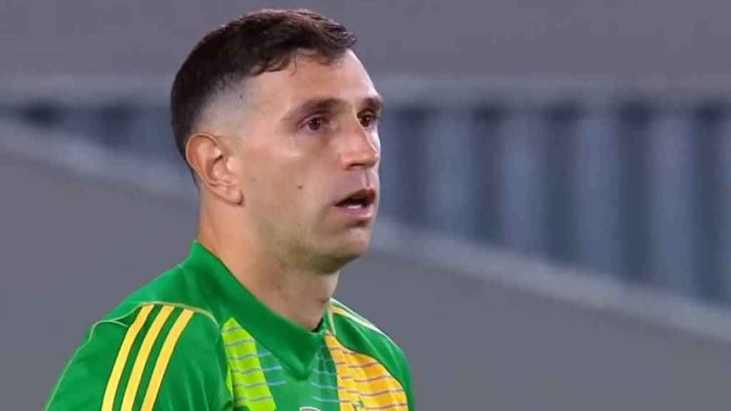 Emi Martinez Aston Villa