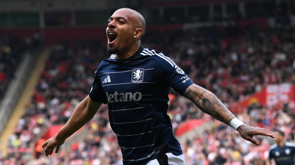 Donyell Malen Aston Villa