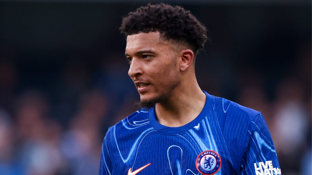 Jadon Sancho in action for Chelsea.
