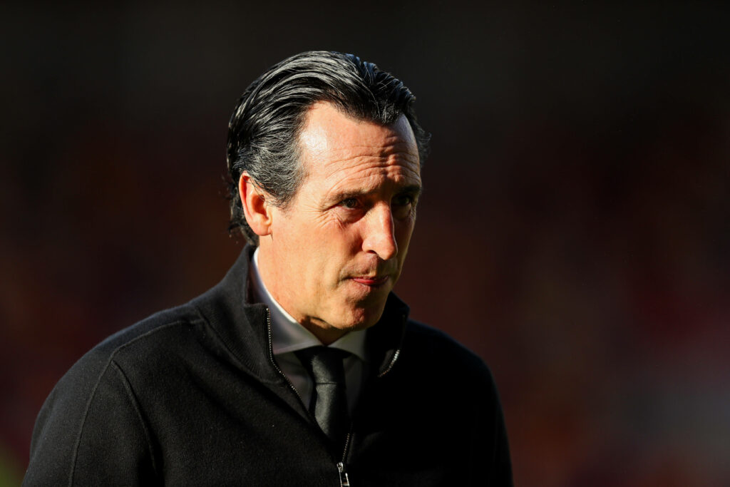 Unai Emery looking concerned