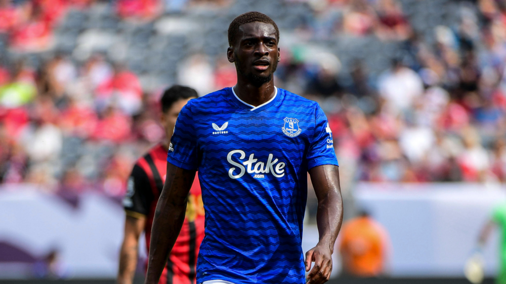 Tim Iroegbunam looking concentrated while playing for Everton