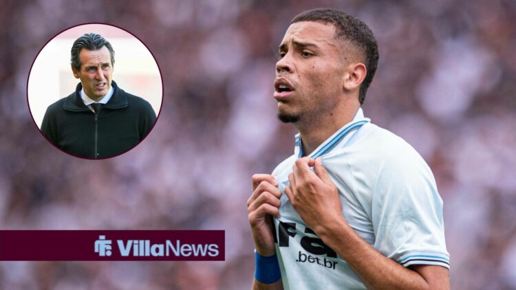 Alysson next to Unai Emery