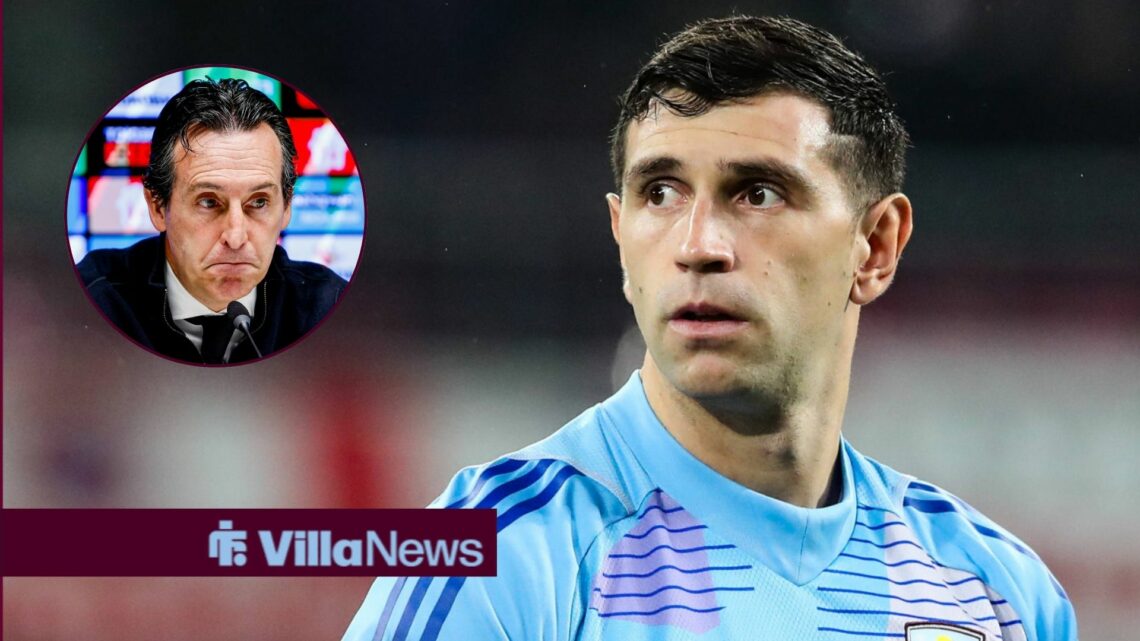 Unai Emery next to Emi Martinez