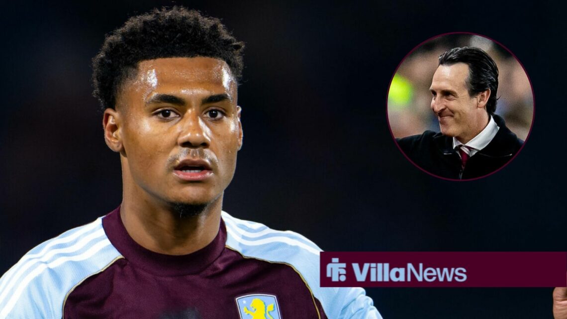 Ollie Watkins next to Unai Emery