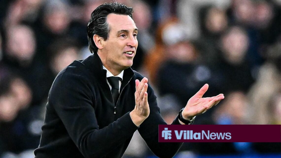 Unai Emery clapping