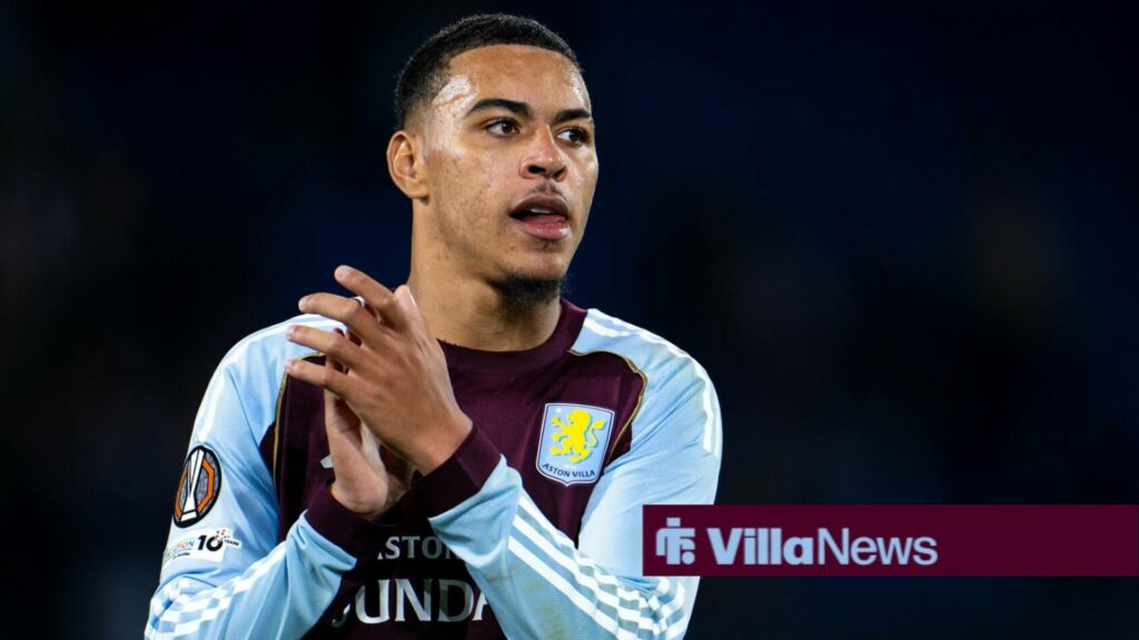 Morgan Rogers of Aston Villa FC applauds for the fans during the UEFA Europa League 2025/26 League Phase MD2 match between Feyenoord and Aston Villa FC at Rotterdam on October 2, 2025 in Stadion Feijenoord, Netherlands