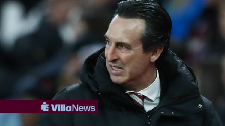 Unai Emery looks on