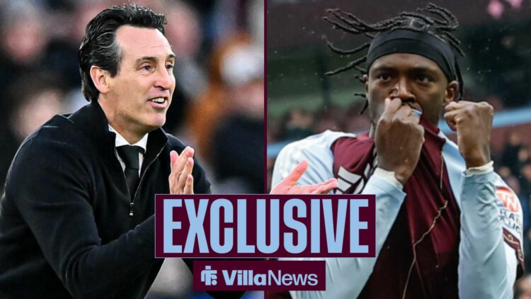 Unai Emery of Aston Villa encourages players from the touchline during the Premier League match between West Ham United and Aston Villa at the Lond...