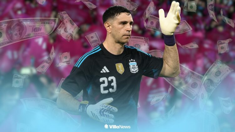 Emi Martinez in an Argentina shirt